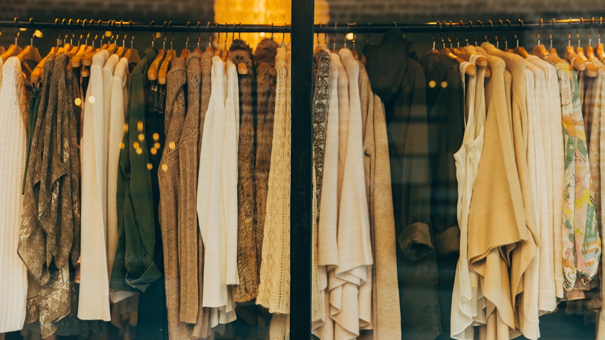 Interior de una tienda de moda. Mango cerró junio con más de 2.960 puntos de venta en más de 120 países. (imagen ilustrativa)